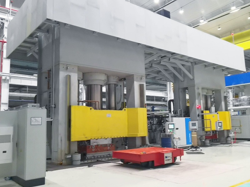 工业冷水机能放室外使用吗？