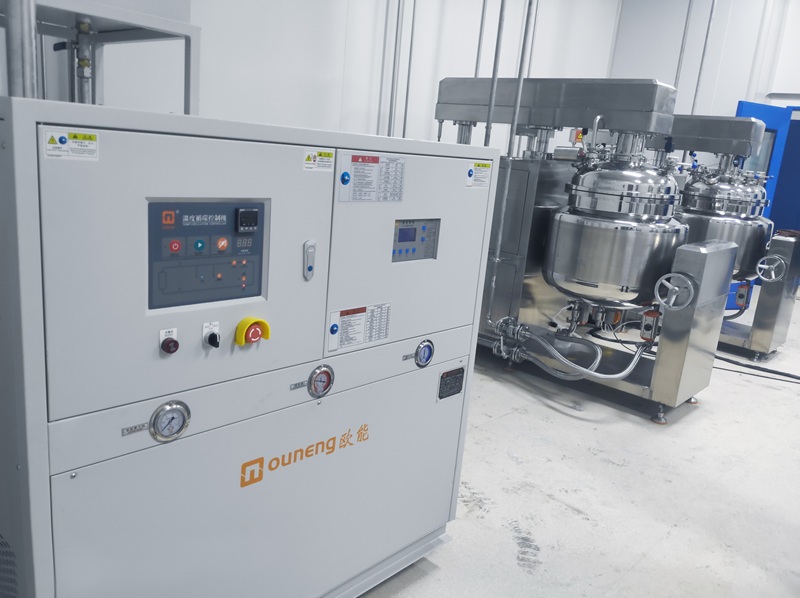 <a href='http://www.luoshijx.com/product/gaodiwenyitiji.html' class='body-link'>高低温一体机</a>压力不足怎么办？